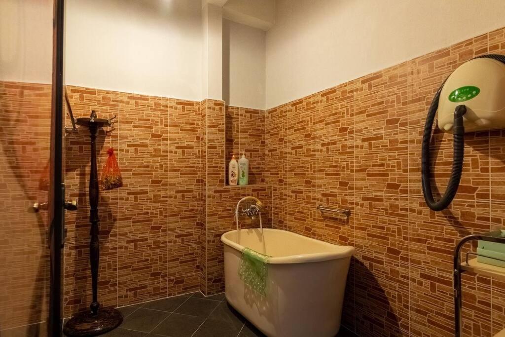 New Granny Cozy House Georgetown 2-6Pax Vila Exterior foto