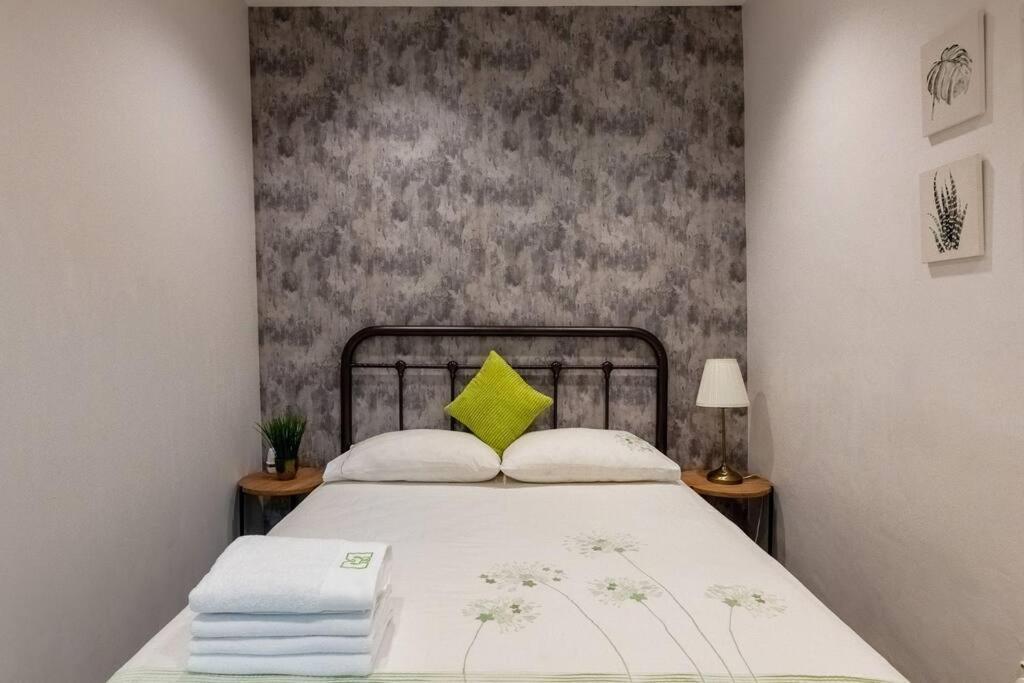 New Granny Cozy House Georgetown 2-6Pax Vila Exterior foto